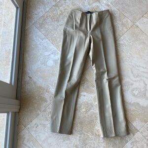 Vintage 90s I.N.C. High waist cropped leather pants in Cream / Beige - 2